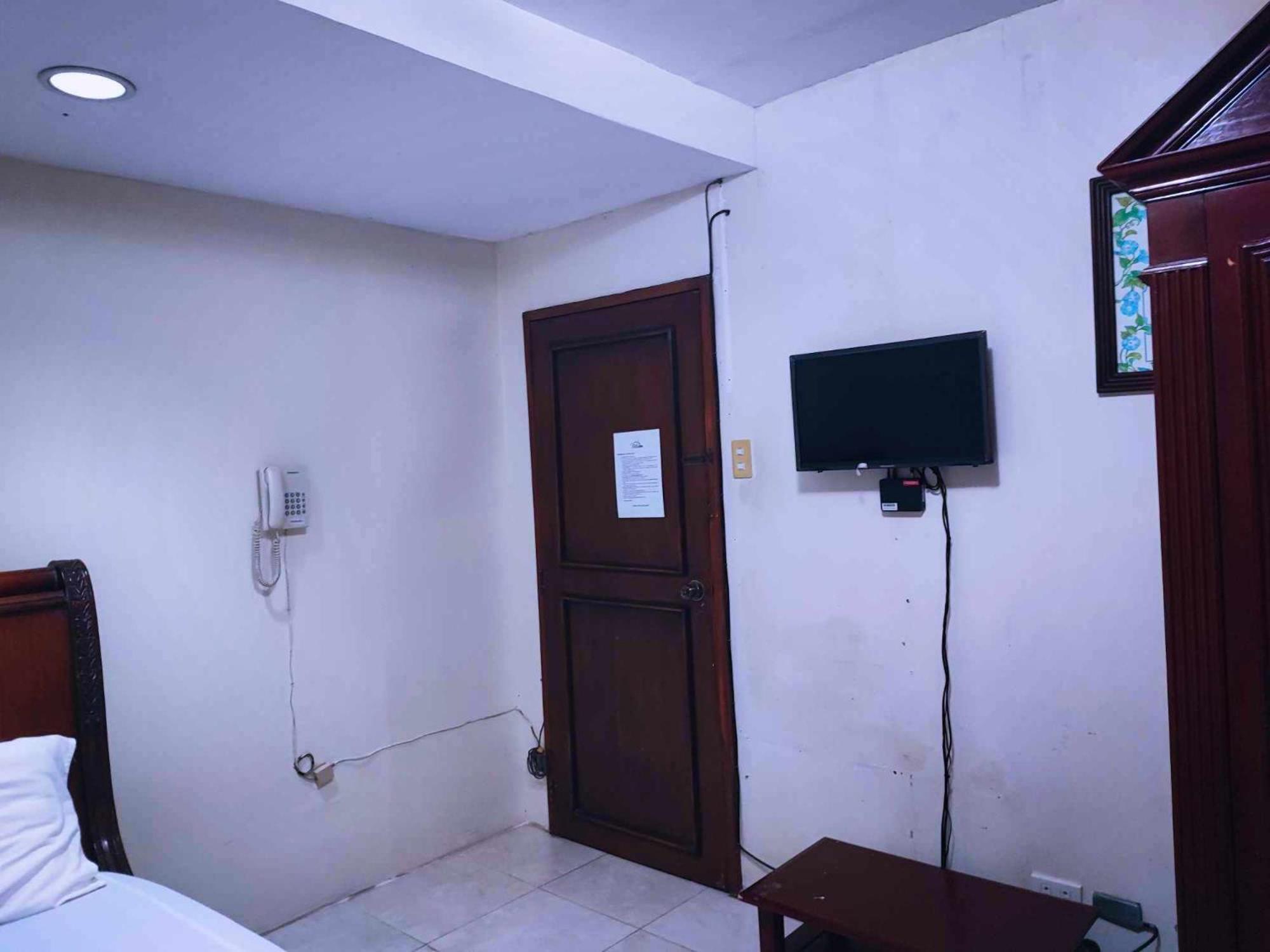 Goland Pension House & Dormitory By Sms Hospitality Cebu Kültér fotó